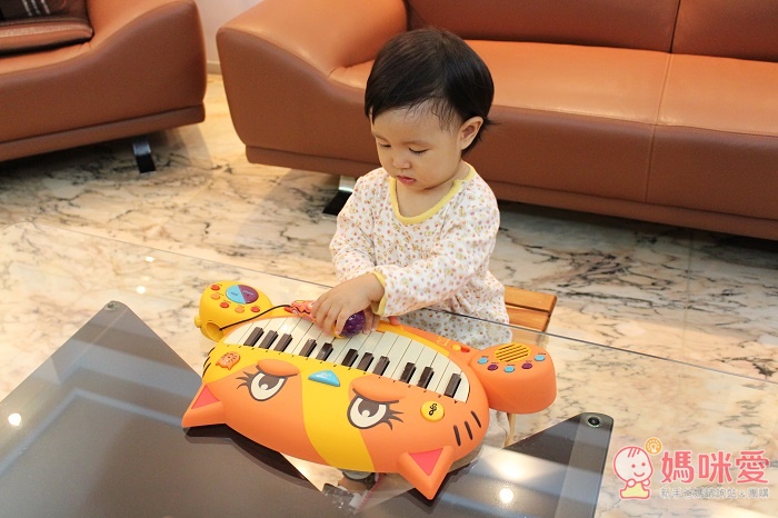 B.toys 大嘴貓鋼琴