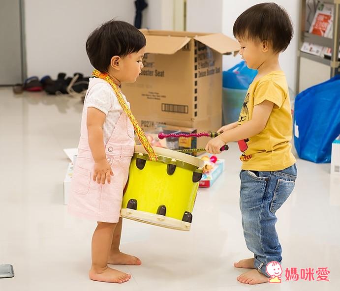 《美國B.Toys》感統玩具 激發寶寶想像力