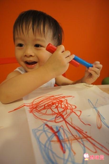 《美國》Alex小小建築師&小手穿線樂 /GIOTTO BEBE水洗蠟筆 / AMOS水性蠟筆