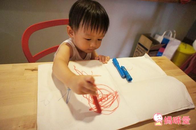 《美國》Alex小小建築師&小手穿線樂 /GIOTTO BEBE水洗蠟筆 / AMOS水性蠟筆