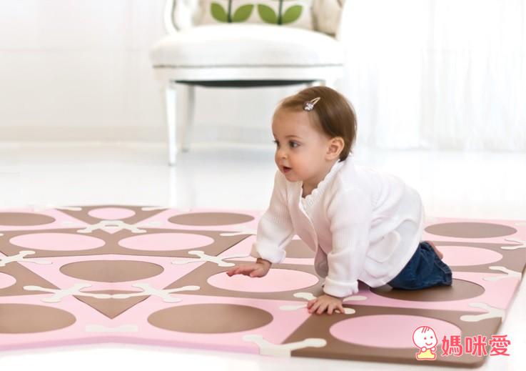 《美國設計 台灣製造 Skip Hop遊戲地墊》無毒泡棉材質 讓寶寶享受爬行玩耍空間