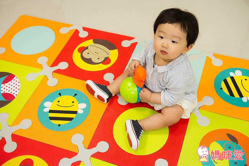 《美國設計 台灣製造 Skip Hop遊戲地墊》無毒泡棉材質 讓寶寶享受爬行玩耍空間