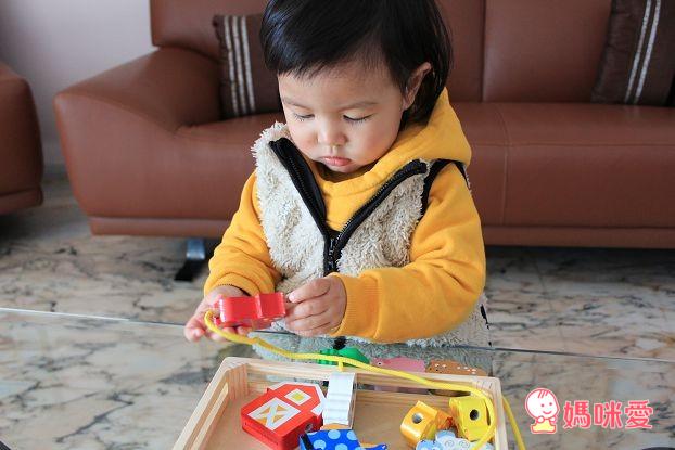 《美國》Alex小小建築師&小手穿線樂 /GIOTTO BEBE水洗蠟筆 / AMOS水性蠟筆