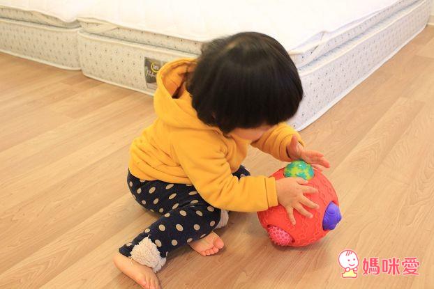 【新品加入!】《美國B.Toys》感統玩具 激發寶寶想像力