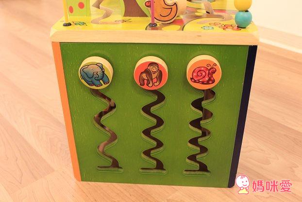 B.Toys 小丑動物園