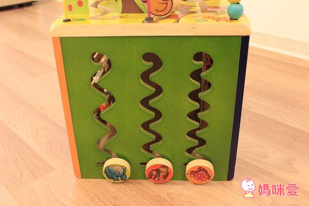 B.Toys 小丑動物園