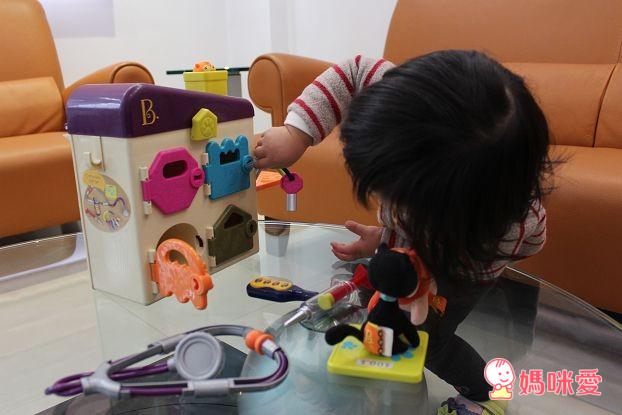 【新品加入!】《美國B.Toys》感統玩具 激發寶寶想像力