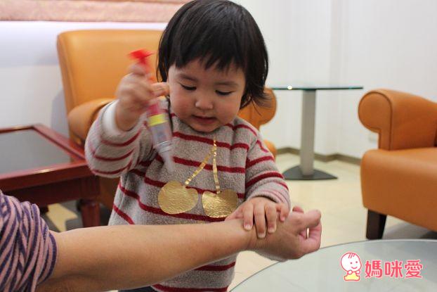 【新品加入!】《美國B.Toys》感統玩具 激發寶寶想像力