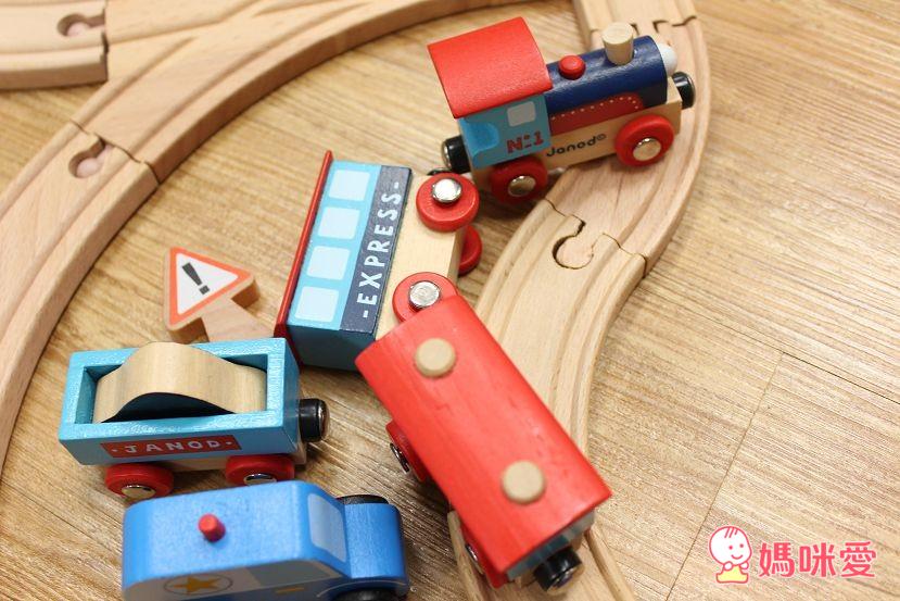 《法國Janod》環保安全好教具 磁鐵壁貼 / 木製玩具