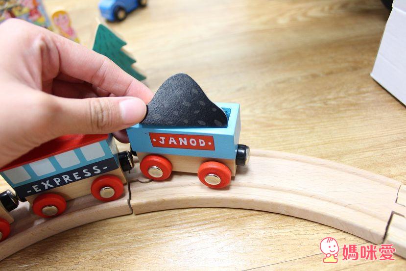 《法國Janod》環保安全好教具 磁鐵壁貼 / 木製玩具