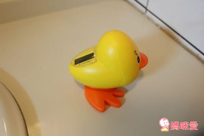 寶寶洗澡好幫手》丹麥Flexibath摺疊浴盆 / 洗髮帽 / 電子水溫計 / 軟式馬桶攜帶座墊