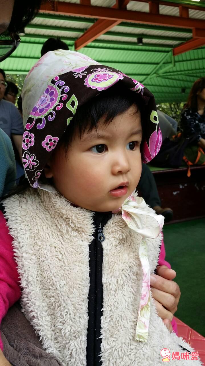 《韓國Kinderspel》可雙面穿戴遮陽帽 / 寬頭柔軟學步鞋 / 造型防水圍兜 / 圍兜領巾