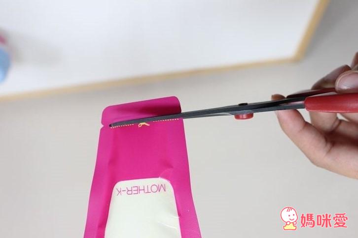 韓國Mother-K  奶粉/母奶/食物(副食品)抗菌儲存袋 。 抗菌拋棄式餐桌墊