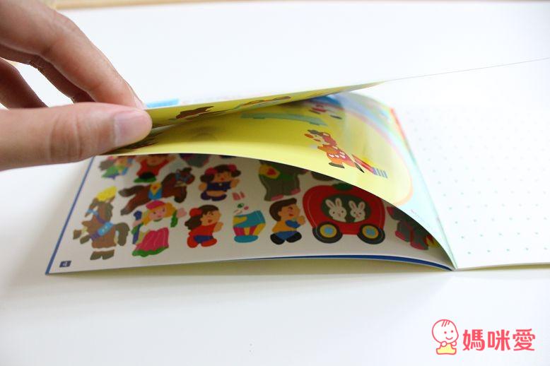 日本LIEBAM 好攜帶、好好玩、可貼可畫 遊戲貼紙書