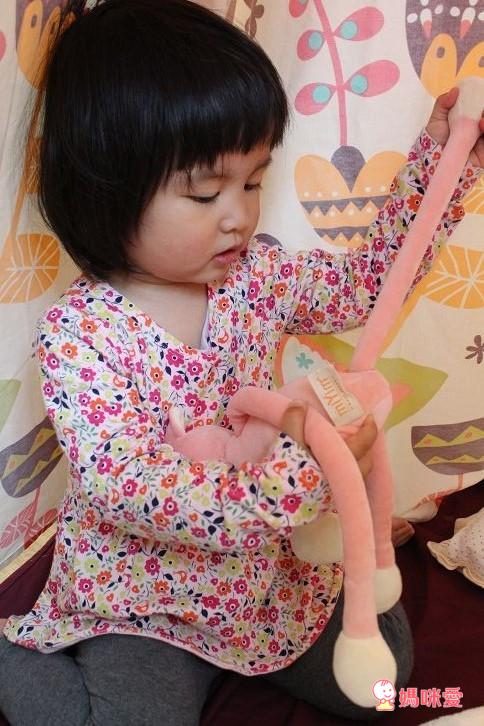 美國miYim 有機棉製成 故事書娃娃 / 瑜珈娃娃 / 手搖鈴 / 推車娃娃