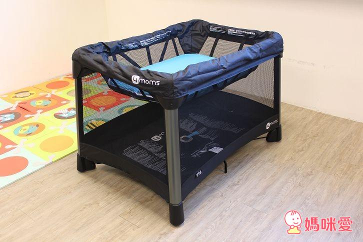 【媽咪愛♥獨家首賣】4moms 遊戲床(嬰兒網床) 單手即搞定遊戲床的展開及收納
