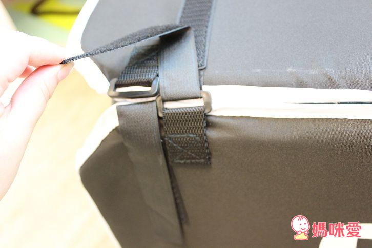 【媽咪愛♥獨家首賣】4moms 遊戲床(嬰兒網床) 單手即搞定遊戲床的展開及收納