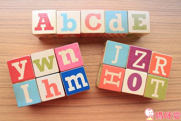 B.Toys 前運思期積木