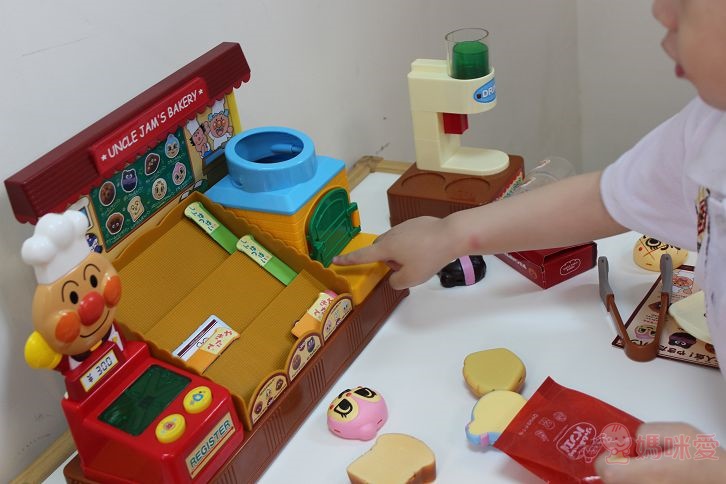 【預購團】麵包超人的麵包工場 / 後背包 / 小側背(預購至6/3(二)中午12:00)