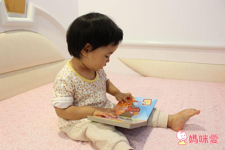 《美國學齡前幼教Preschool Prep》 DVD / 厚紙書 / 翻翻書