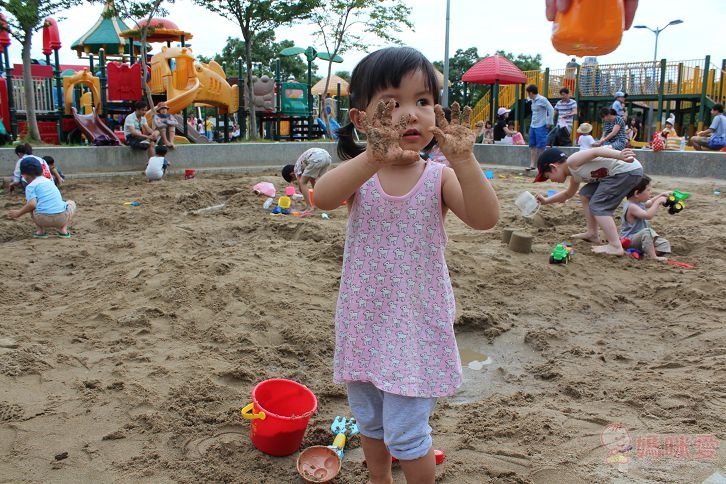 【預購】《夏日玩沙、玩水工具》麵包超人七件組、五件組 / 湯瑪士 & 冰雪奇緣新加入唷 ❤