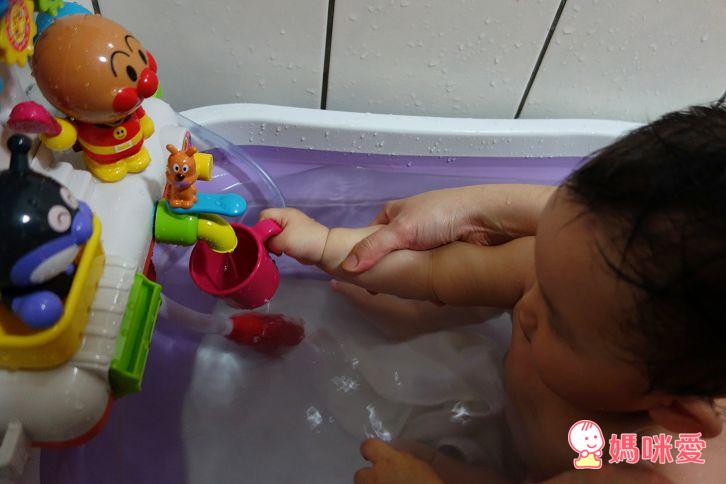 【預購團】打造浴室小樂園《日本創意洗澡玩具》Kitpas水性畫筆 / 麵包超人玩翻天花灑