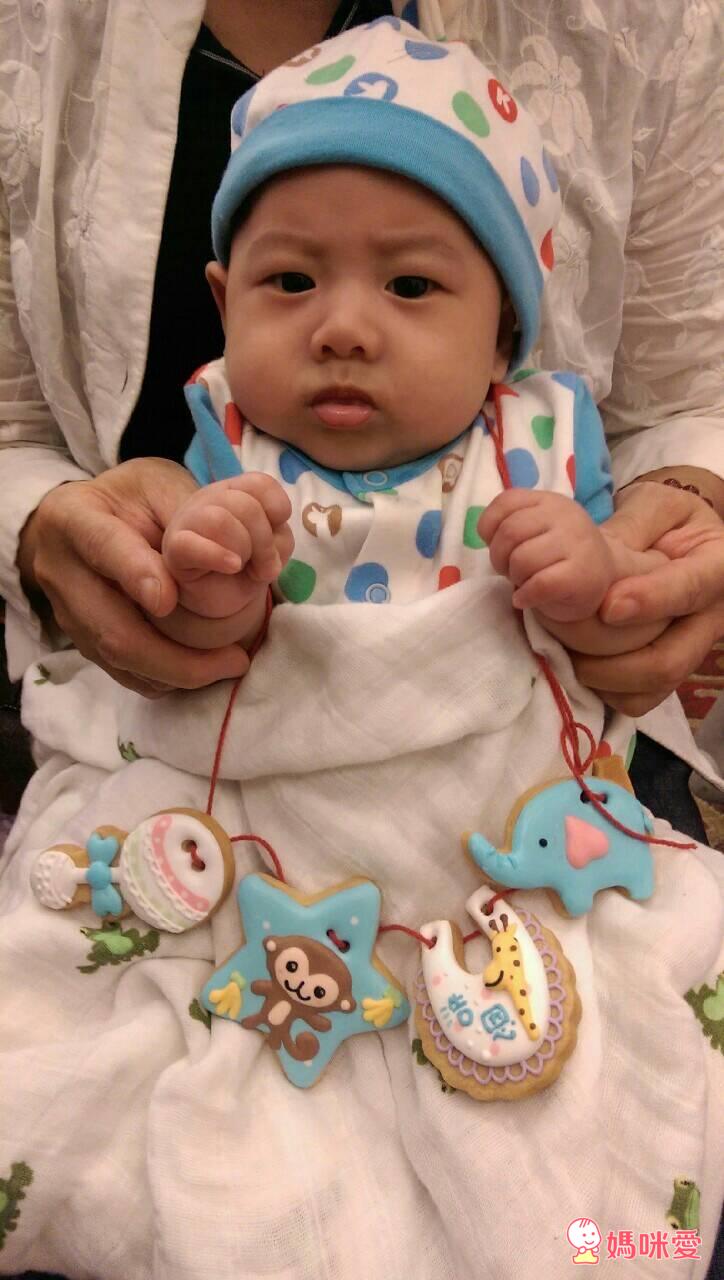 《Candy Wedding 收涎餅乾》 立體造型可愛設計 客製化收涎餅乾