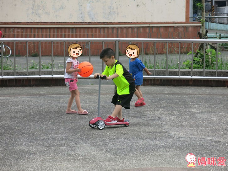 《美國百年品牌 Radio Flyer》滑板車 / 4 in 1三輪推車 / 領航者平衡車