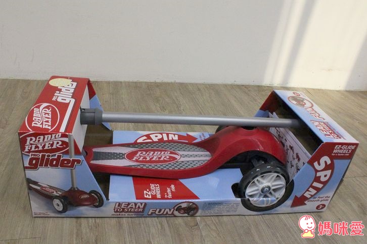《美國百年品牌 Radio Flyer》滑板車 / 4 in 1三輪推車 / 領航者平衡車