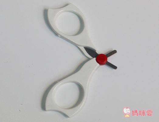 韓國Mother-K 奶粉/食物(副食品)抗菌儲存袋 。 抗菌拋棄式餐桌墊。幼兒成長修甲三件組