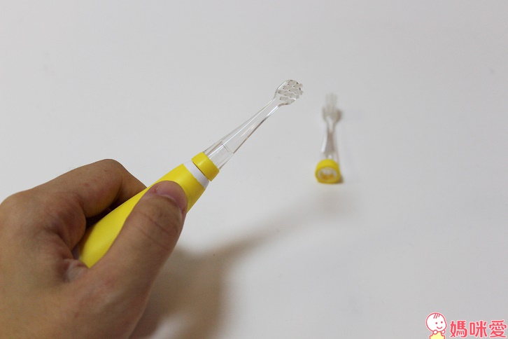 ★嬰幼兒聲波電動牙刷