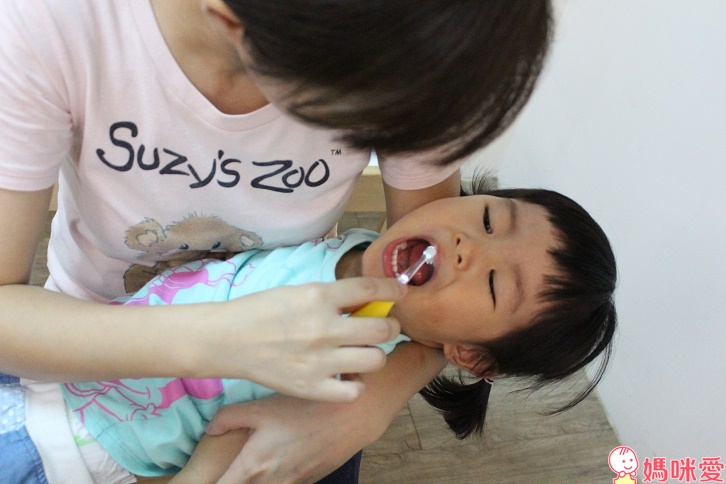 Brush-baby 電動牙刷