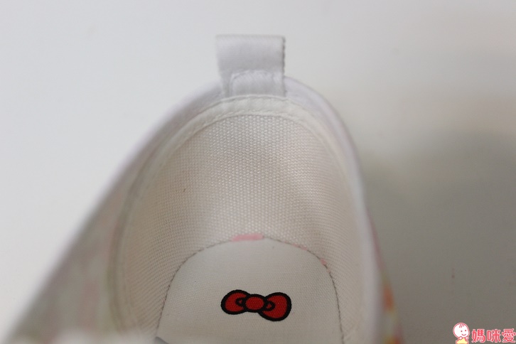 日本,休閒鞋,室內鞋,拖鞋,Kitty,皮卡丘