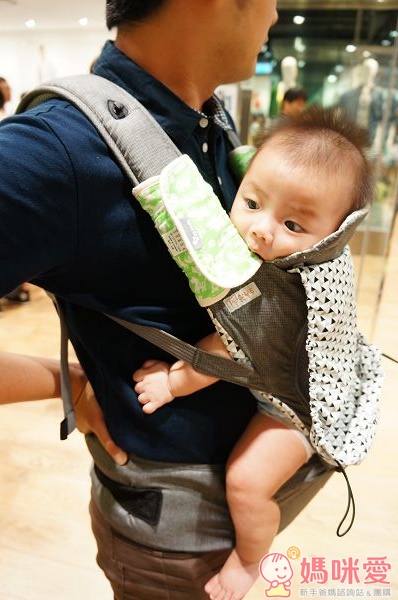 Pognae No.5 超輕量機能坐墊型背巾 