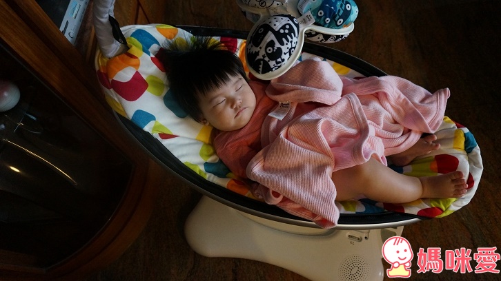 【美國 4moms】單手收納 寶寶遊戲網床 / 圓弧設計 自然擺動 嬰兒電動安撫椅