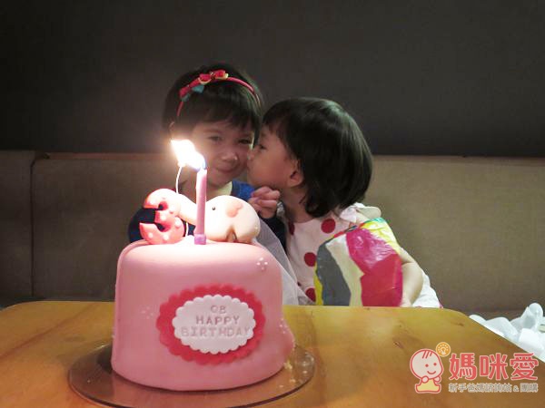 《Candy Wedding 翻糖蛋糕》純手工製作 精美禮盒裝