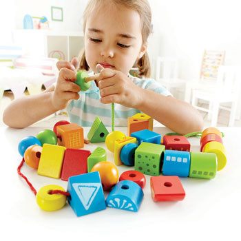 《德國 Hape》小童玩具無毒木製竹子玩具 / 積木 / 迷宮 / 字母拼圖(2歲以上適用)