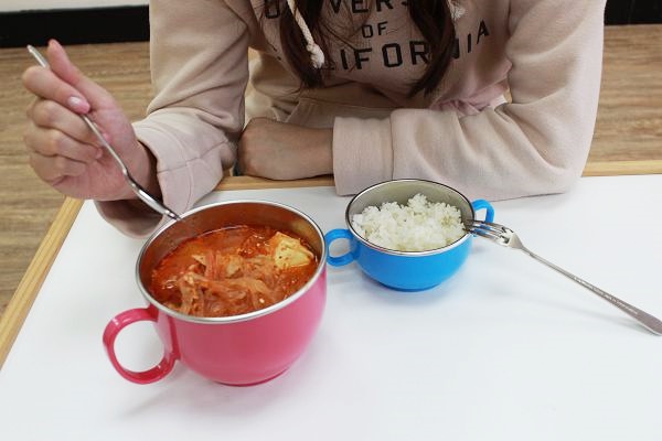 《美國 innobaby 不鏽鋼餐具》車車餐盤組 /  不鏽鋼餐具  / 固齒器