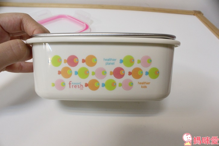 《美國 innobaby 不鏽鋼餐具》車車餐盤組 /  不鏽鋼餐具  / 固齒器