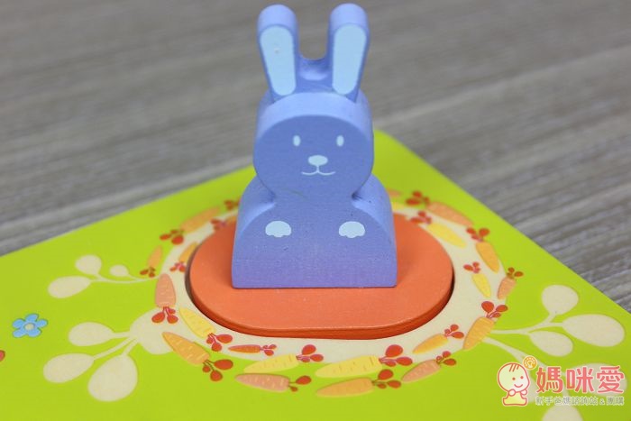 【法國DJECO】小童款 手作風質感木玩。【美國ALEX】小手鈕釦拼拼樂 / 小手穿線樂