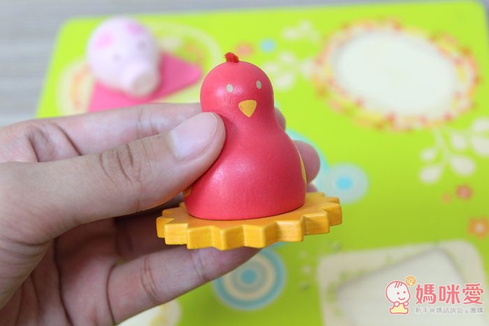 【法國DJECO】小童款 手作風質感木玩。【美國ALEX】小手鈕釦拼拼樂 / 小手穿線樂