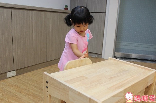 【預購至11/28】《Mesa Silla寶寶自主桌椅組》三階段調整桌椅 打造小童閱讀、遊戲空間