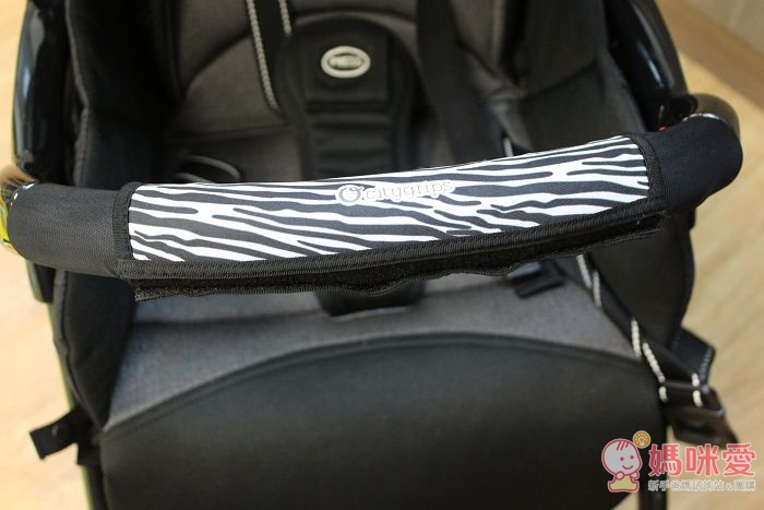 《美國CityGrips》實用&時尚 推車把手套 / 《日本迪士尼》360度旋轉嬰兒推車掛勾