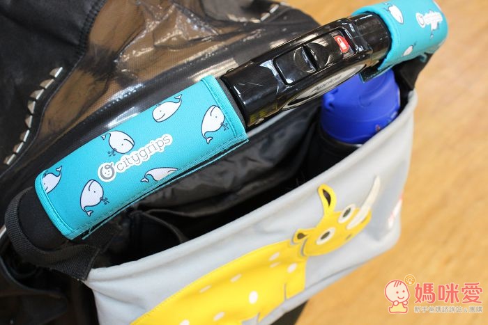 《美國CityGrips》實用&時尚 推車把手套 / 《日本迪士尼》360度旋轉嬰兒推車掛勾