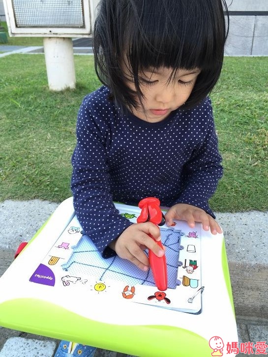 外出也都要帶著！還好這台體積不算大，還有超貼心提袋包裝～