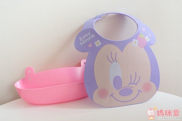 米妮硬式圍兜上、下是可以拆掉的