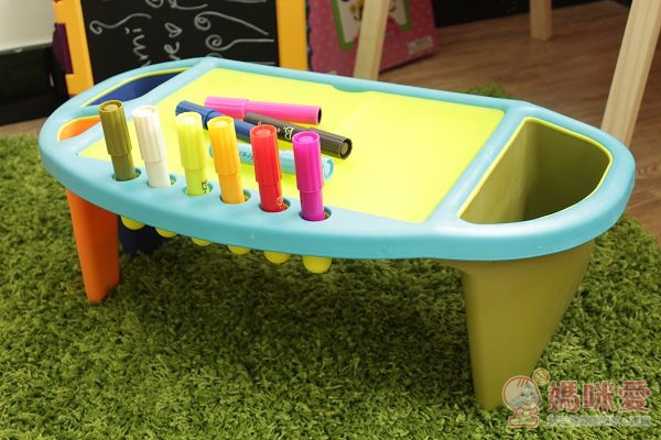 B.toys 咻咻藝術工作站 