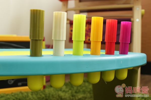 B.toys 咻咻藝術工作站 