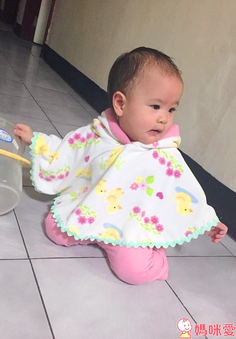 【預購至12/9】《美國純手工 Peri斗篷》化身冬日小精靈