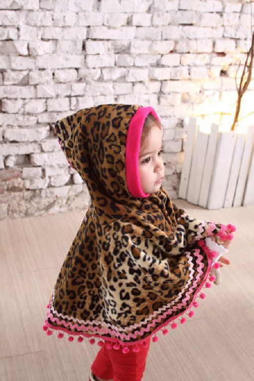 【預購至12/9】《美國純手工 Peri斗篷》化身冬日小精靈